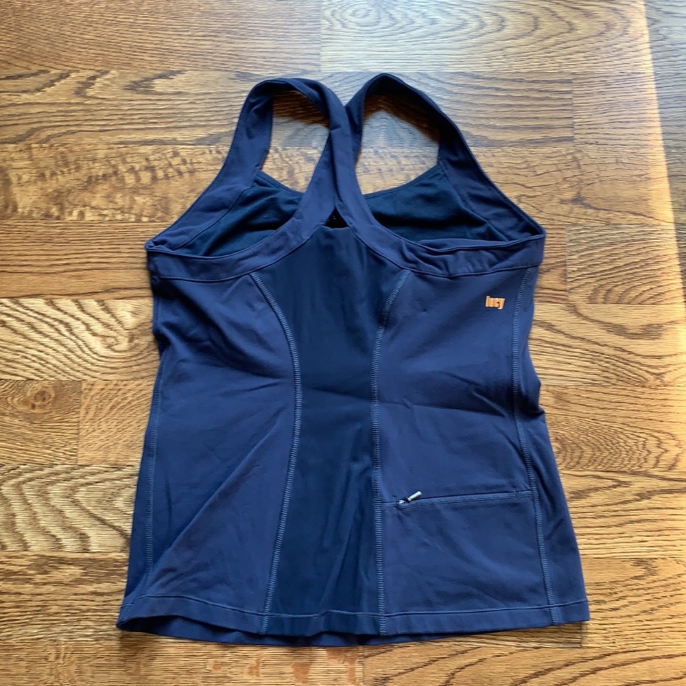 LUCY navy workout top - Picture 3 of 3